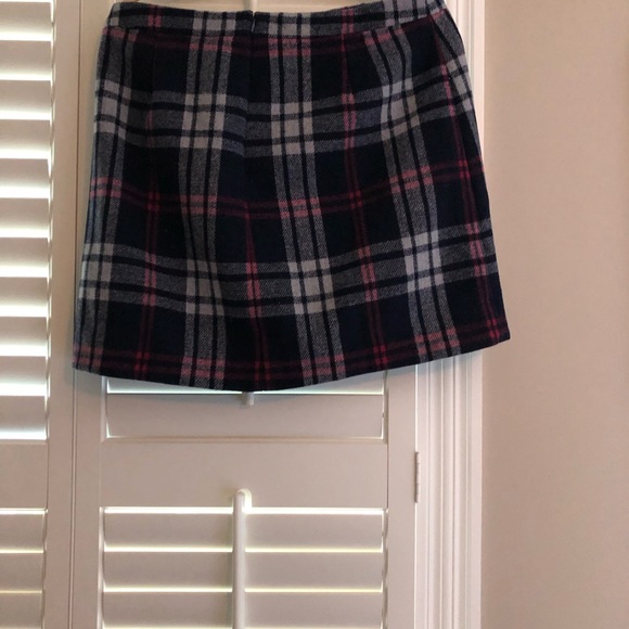Sold - NWT J. Crew Wool Navy Plaid Ruffled Wool Mini fully lined Skirt Sz 12 - Picture 3 of 7